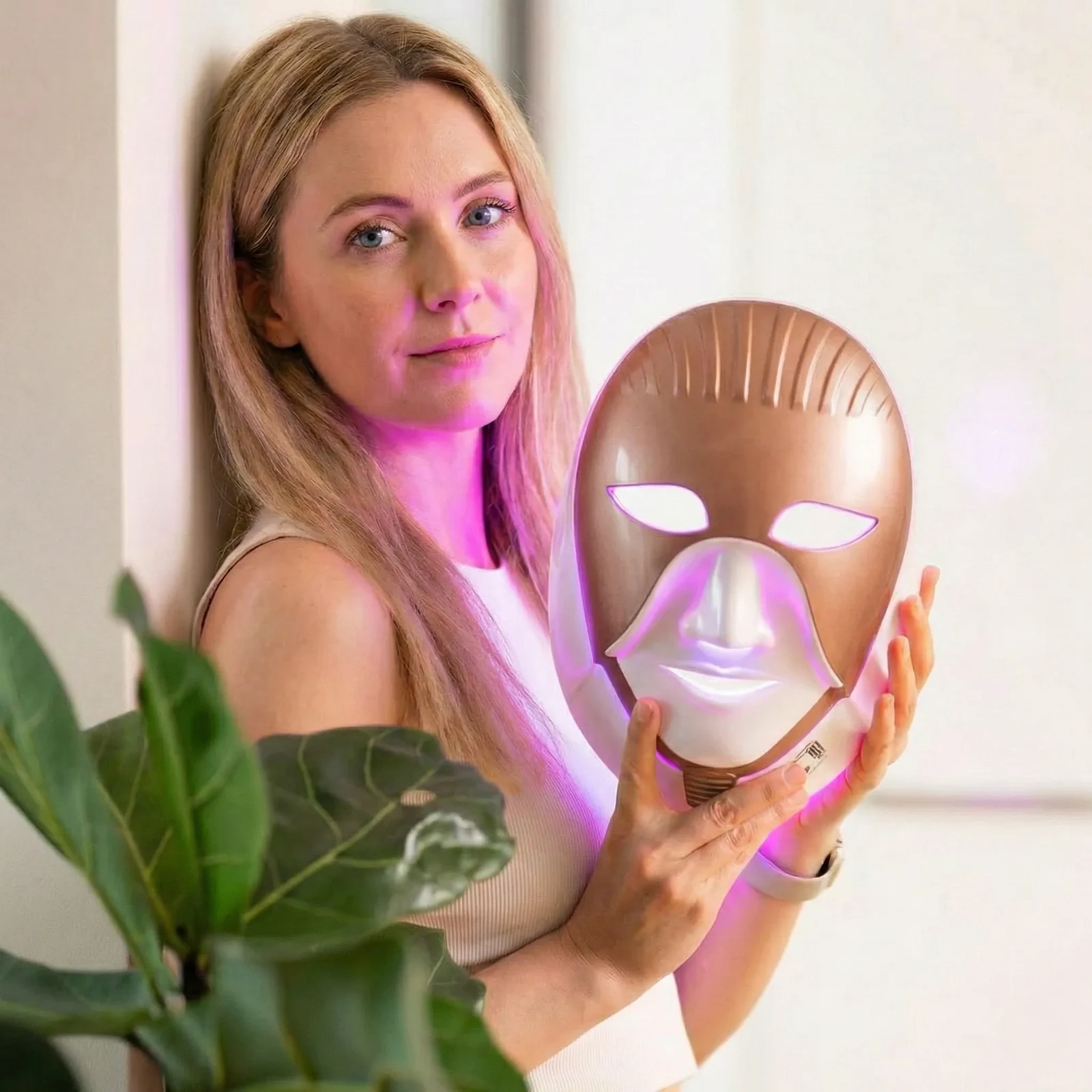 Buudy LED mask side profile