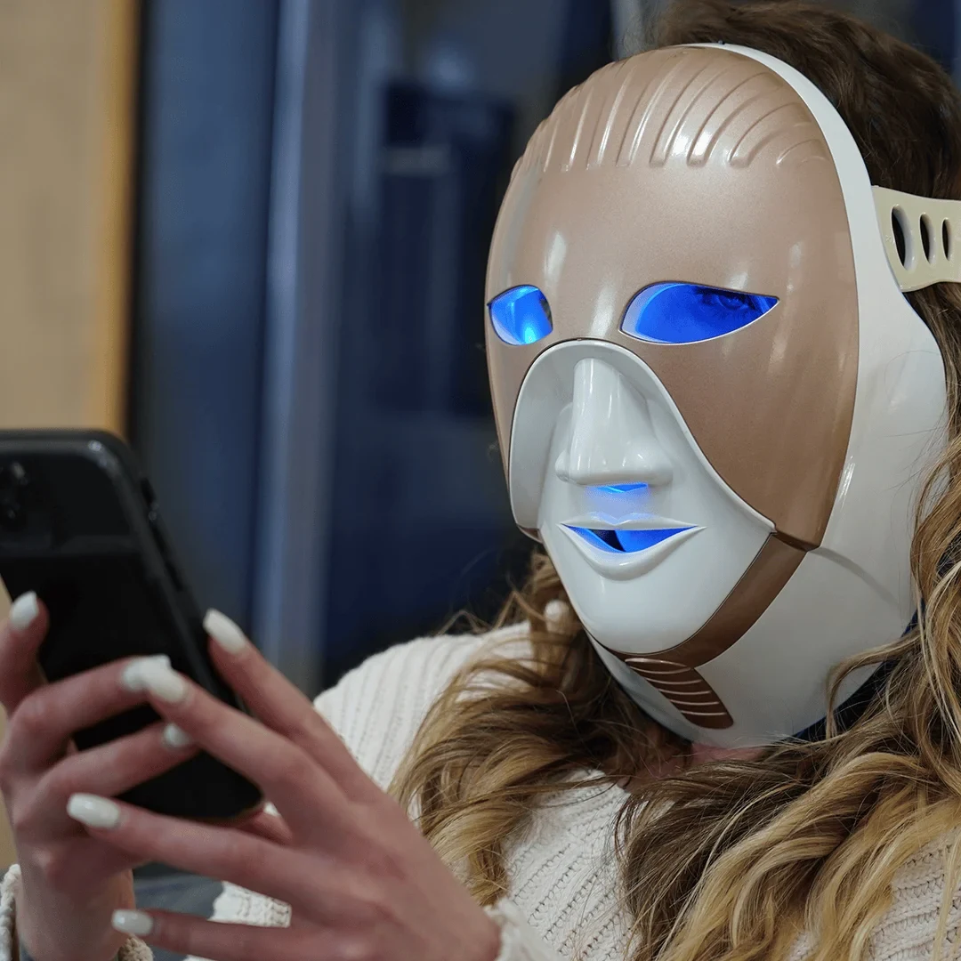 Buudy LED mask controller and charging detail